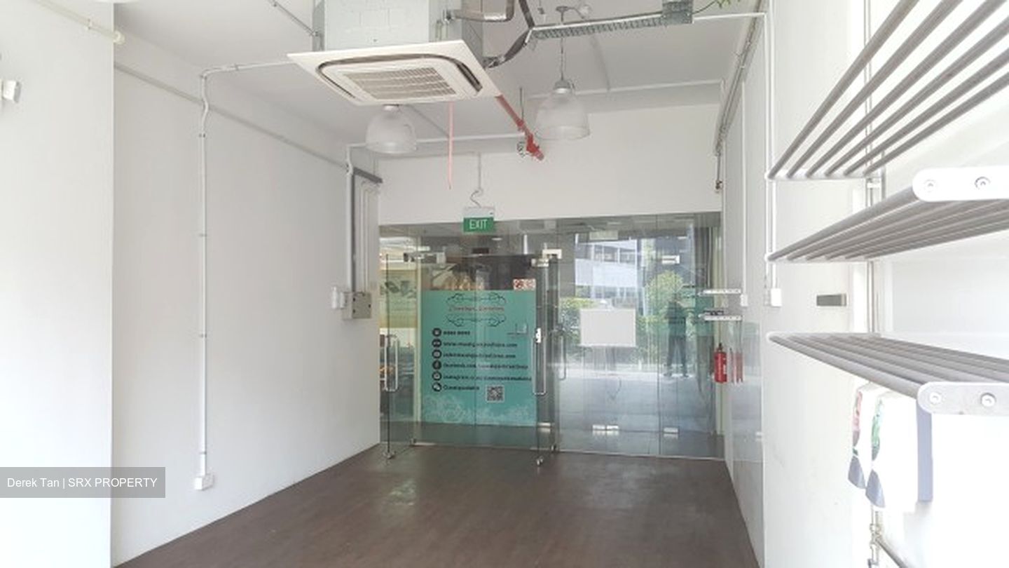 The Commerze@irving (D13), Shop House #502737371